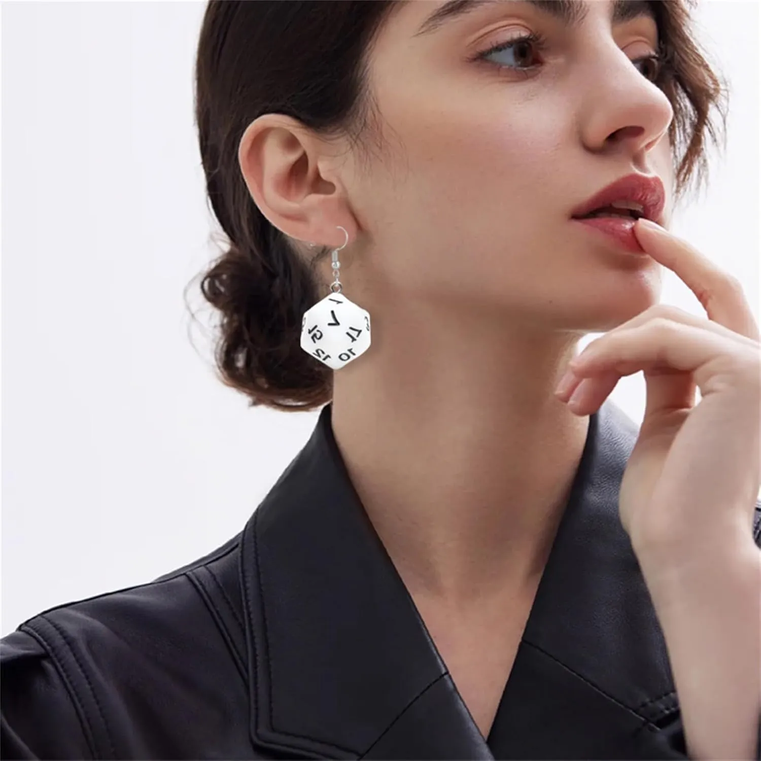 3D Dice Earrings for Women Men Creative 3D Weird Dice Dangle Drop Earring Hiphop Cool Cube Geometric Earrings Party Jewelry Costume