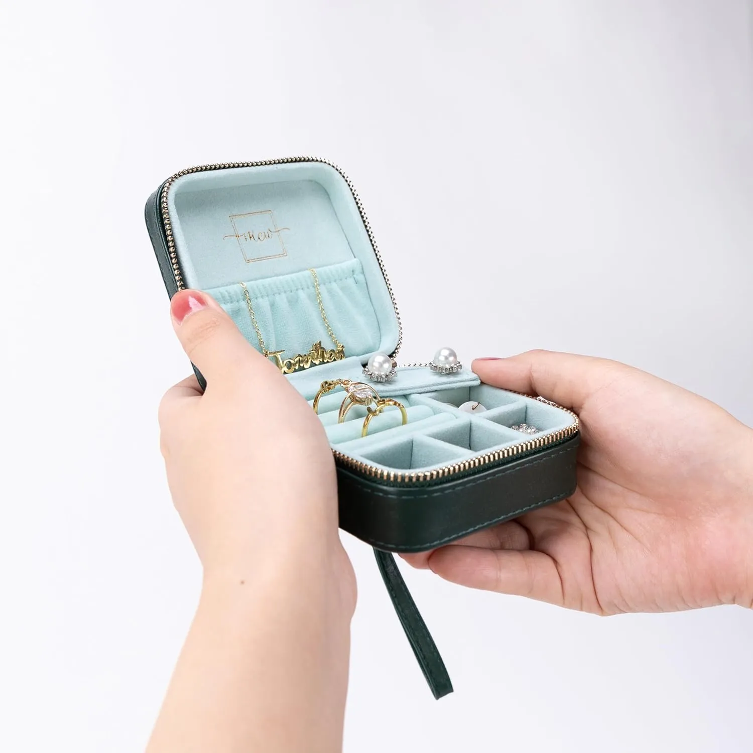 Angelina's Palace Personalized Jewelry Case with Name Engraved,Custom Leather Travel Jewelry Organizer Box for Rings,Earrings,Necklaces,Birthday Bridesmaid Gift For Women Girls