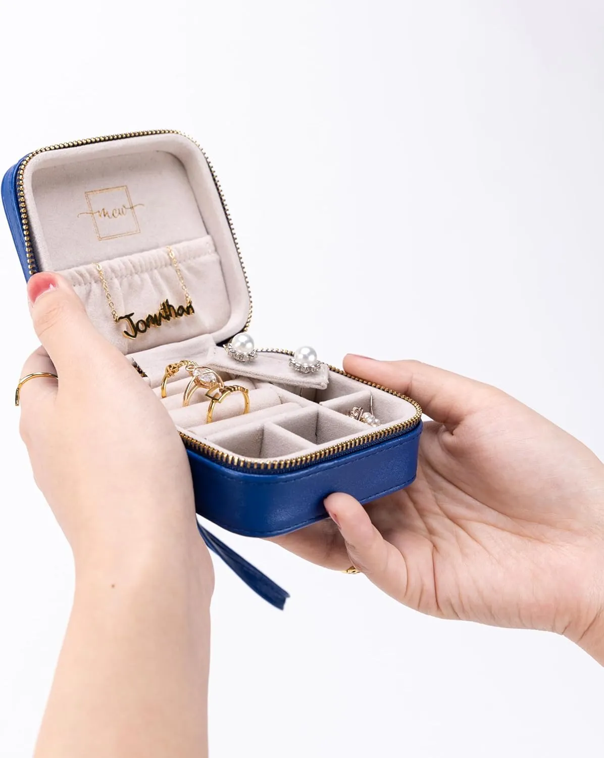 Angelina's Palace Personalized Jewelry Case with Name Engraved,Custom Leather Travel Jewelry Organizer Box for Rings,Earrings,Necklaces,Birthday Bridesmaid Gift For Women