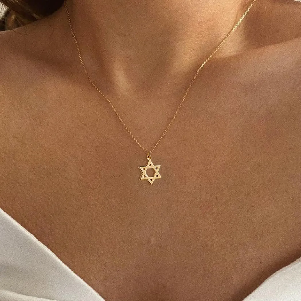ASCOMY Dainty Gold Pendant Necklace 14k Gold Plated Delicate Tiny Love Heart Star CZ Leaf Pendant Necklace Simple Necklaces Everyday Jewelry for Women