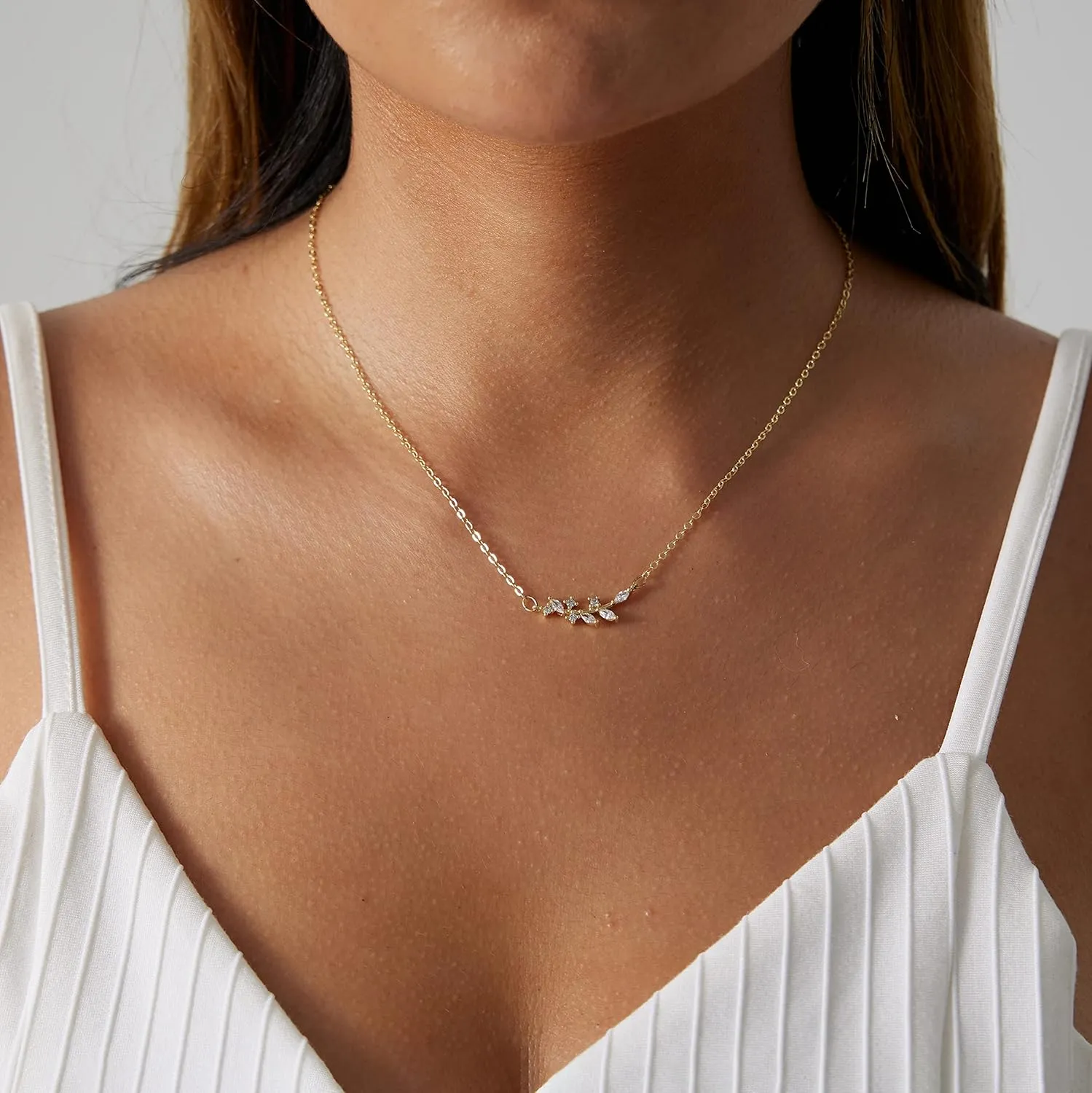 ASCOMY Dainty Gold Pendant Necklace 14k Gold Plated Delicate Tiny Love Heart Star CZ Leaf Pendant Necklace Simple Necklaces Everyday Jewelry for Women