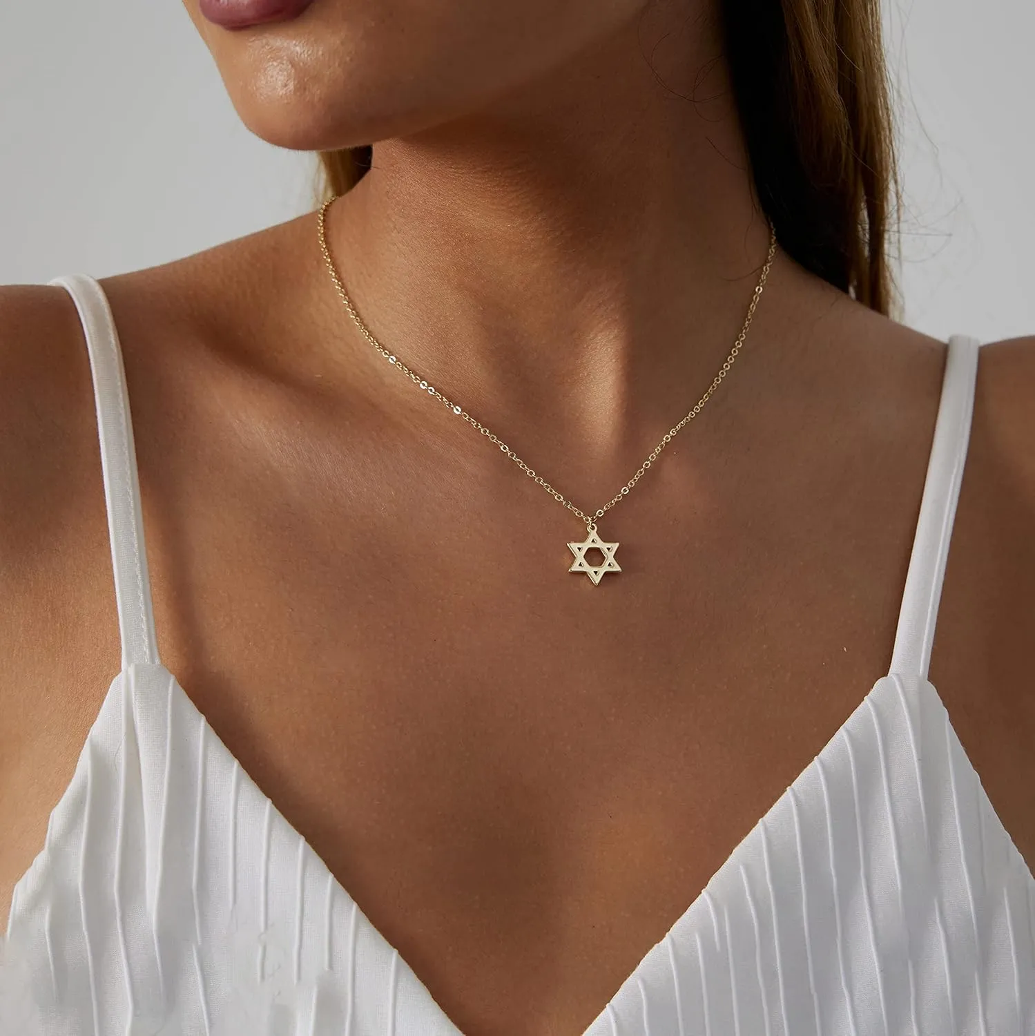 ASCOMY Dainty Gold Pendant Necklace 14k Gold Plated Delicate Tiny Love Heart Star CZ Leaf Pendant Necklace Simple Necklaces Everyday Jewelry for Women