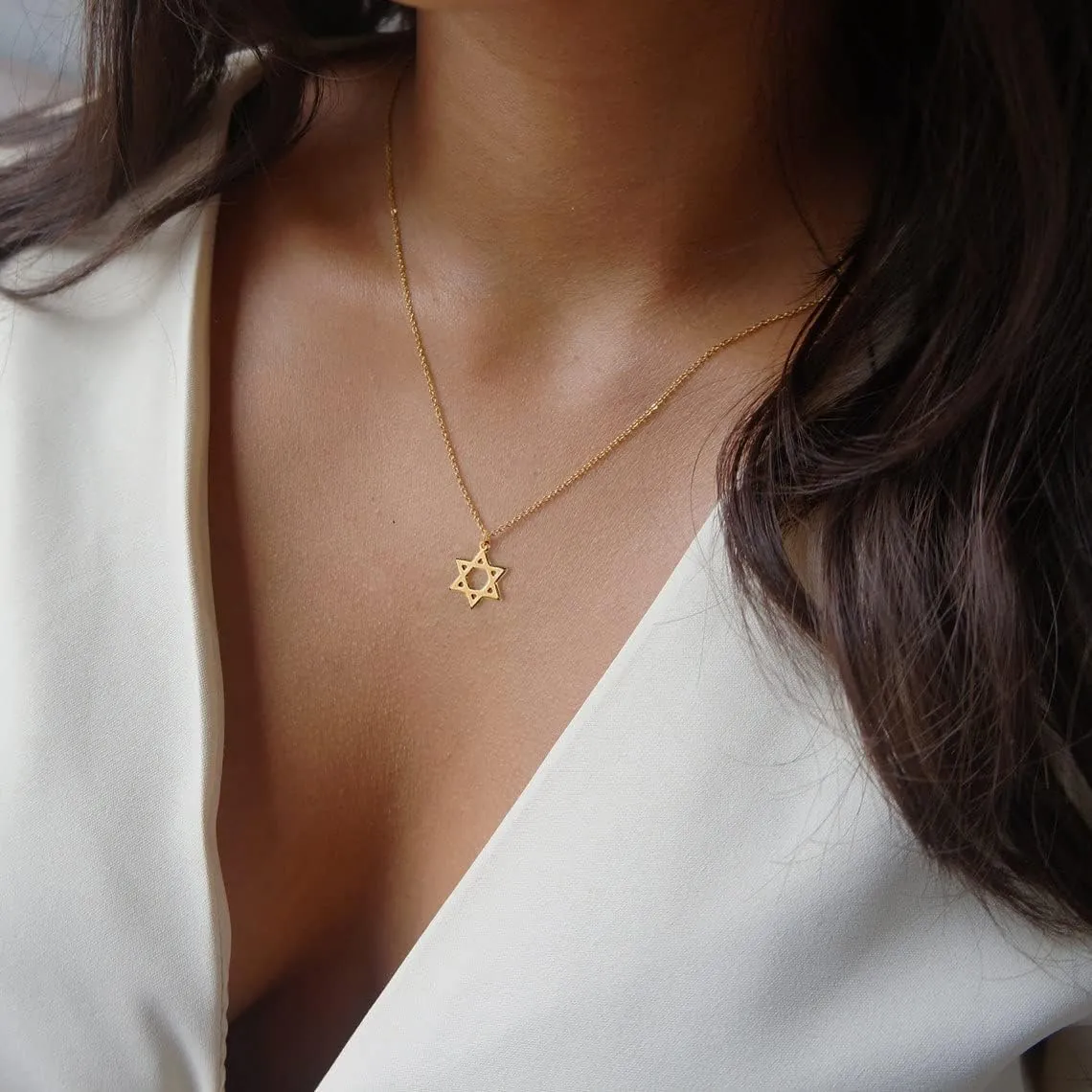 ASCOMY Dainty Gold Pendant Necklace 14k Gold Plated Delicate Tiny Love Heart Star CZ Leaf Pendant Necklace Simple Necklaces Everyday Jewelry for Women