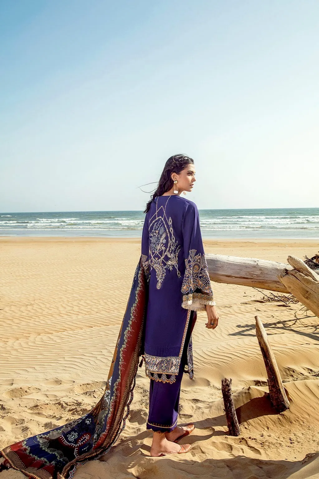 Baroque Khaddar Winter Collection – TYRIAN