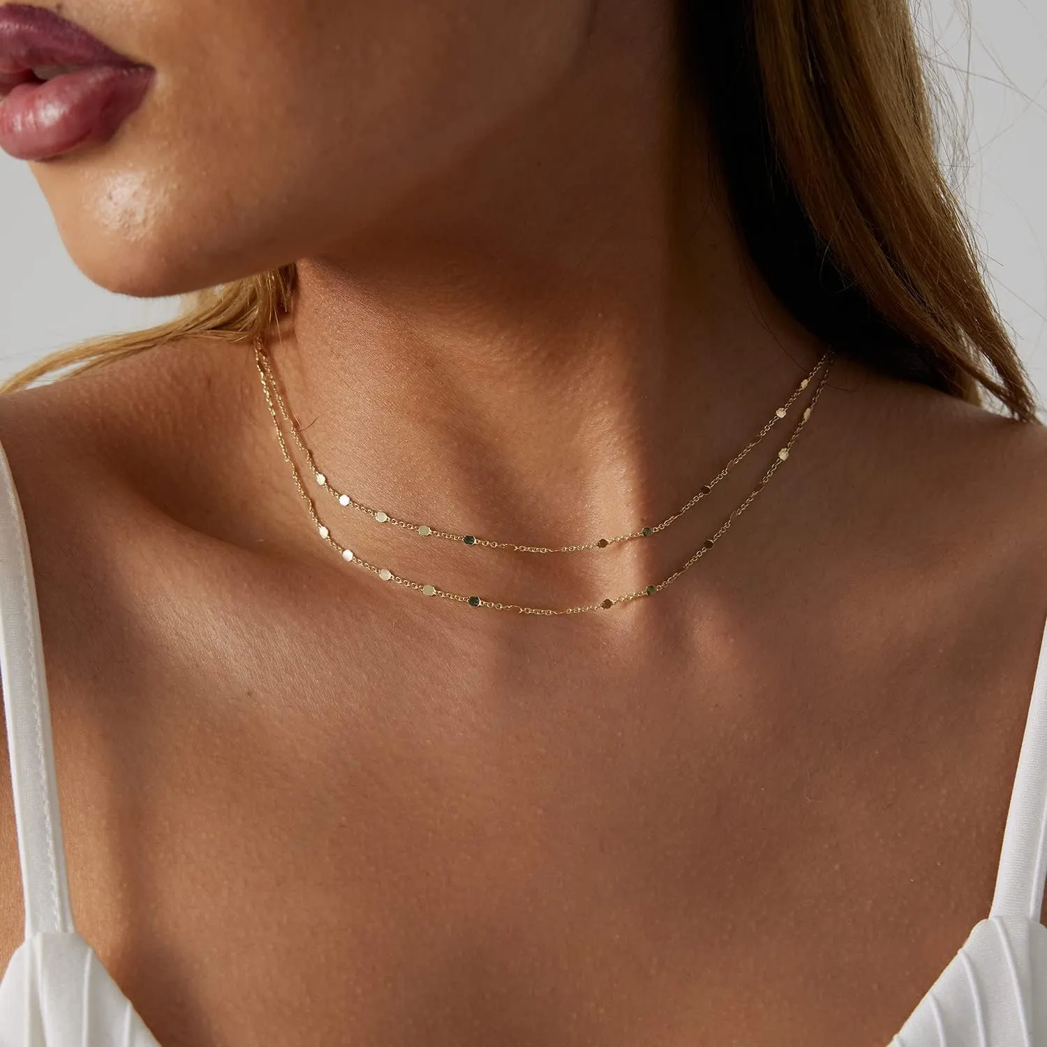 CAROVO Dainty Gold Chain Choker Necklace for Women 18K Gold Plated Minimalist Figaro Beaded Lace Satellite Coin Chain Necklace Delicate Choker Jewelry Gifts for Women