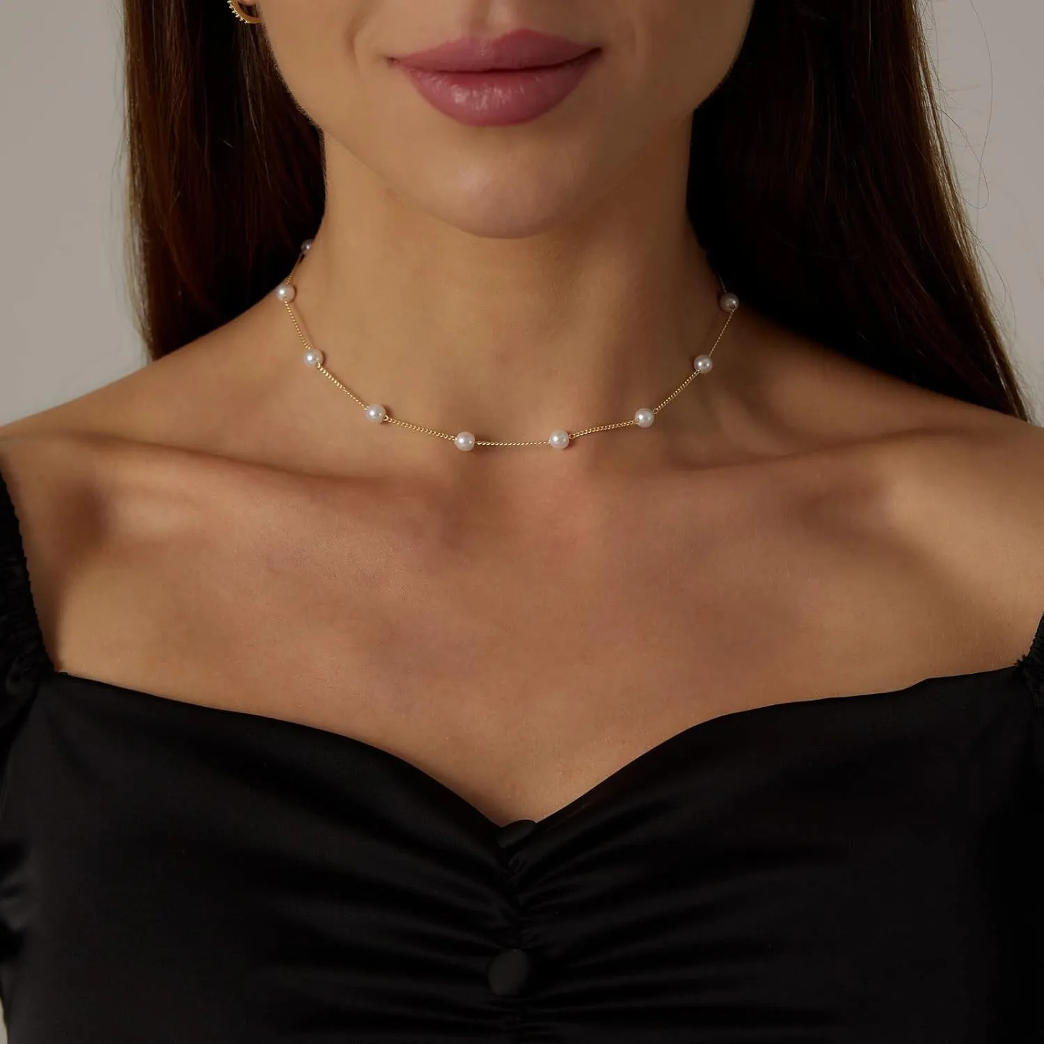 CAROVO Dainty Pearl Pendant Necklaces for Women 14k Gold Plated Barque Pearl Chain Necklace Delicate Handmade Cultured Pearl Necklace Everyday Jewelry for Gifts