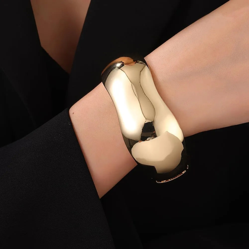 Chunky Gold Cuff Bangle Bracelets for Women - Gold Polished Trendy Twisted Hinged Cuff Open Wide Waterdrop Bangle Chunky Gold Bracelet Minimalist Bangle Jewelry Gift