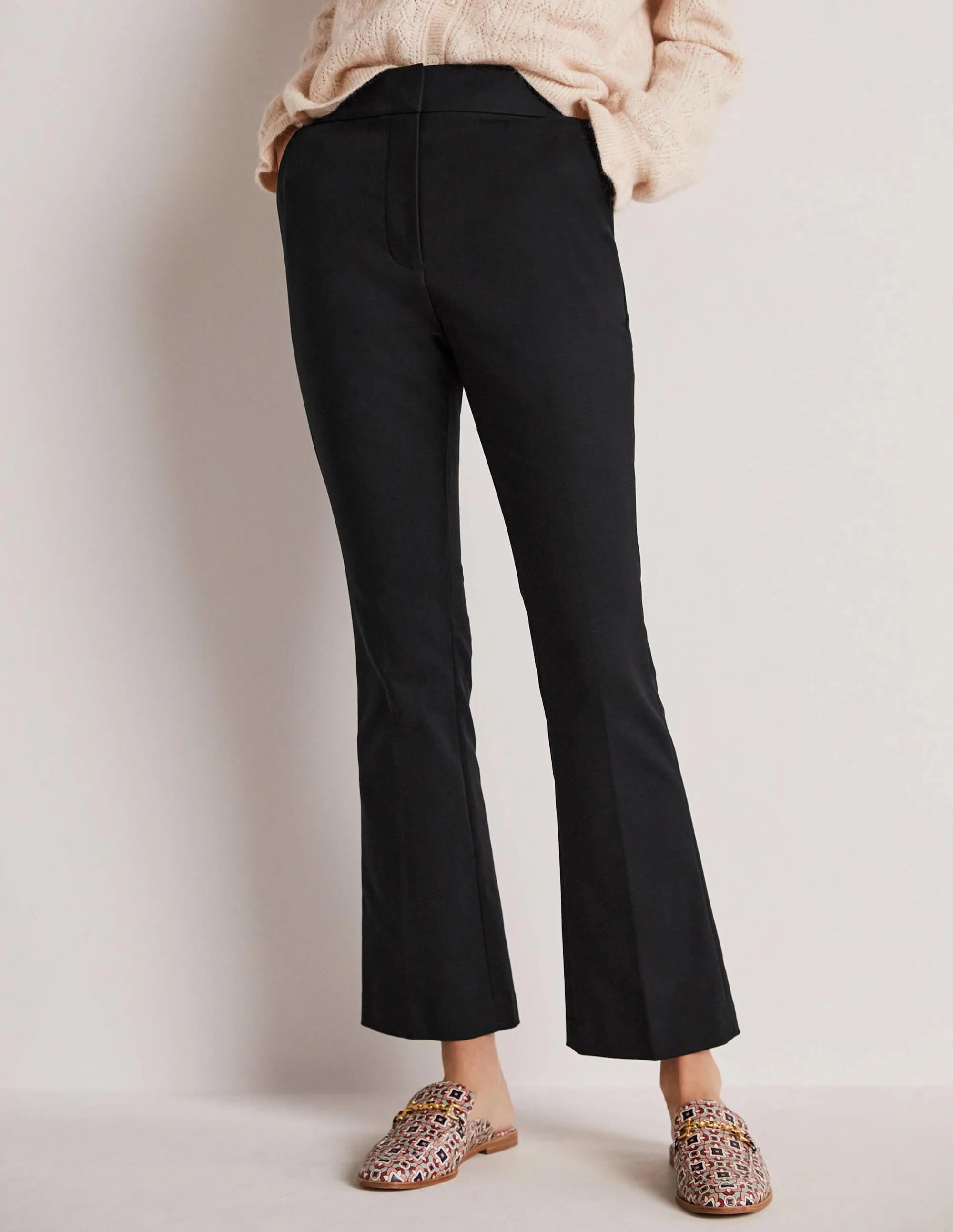 Cropped Flare Trousers-Black