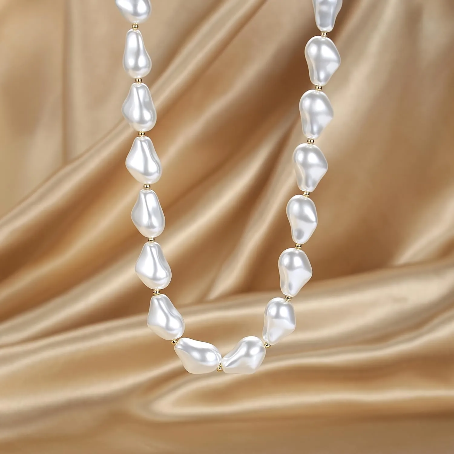 Dainty Baroque Pearl Necklaces for Women Trendy, Gold Vintage Pearl Choker Beaded Chain Necklace for Womens Perfect Jewelry Gifts on Birthday