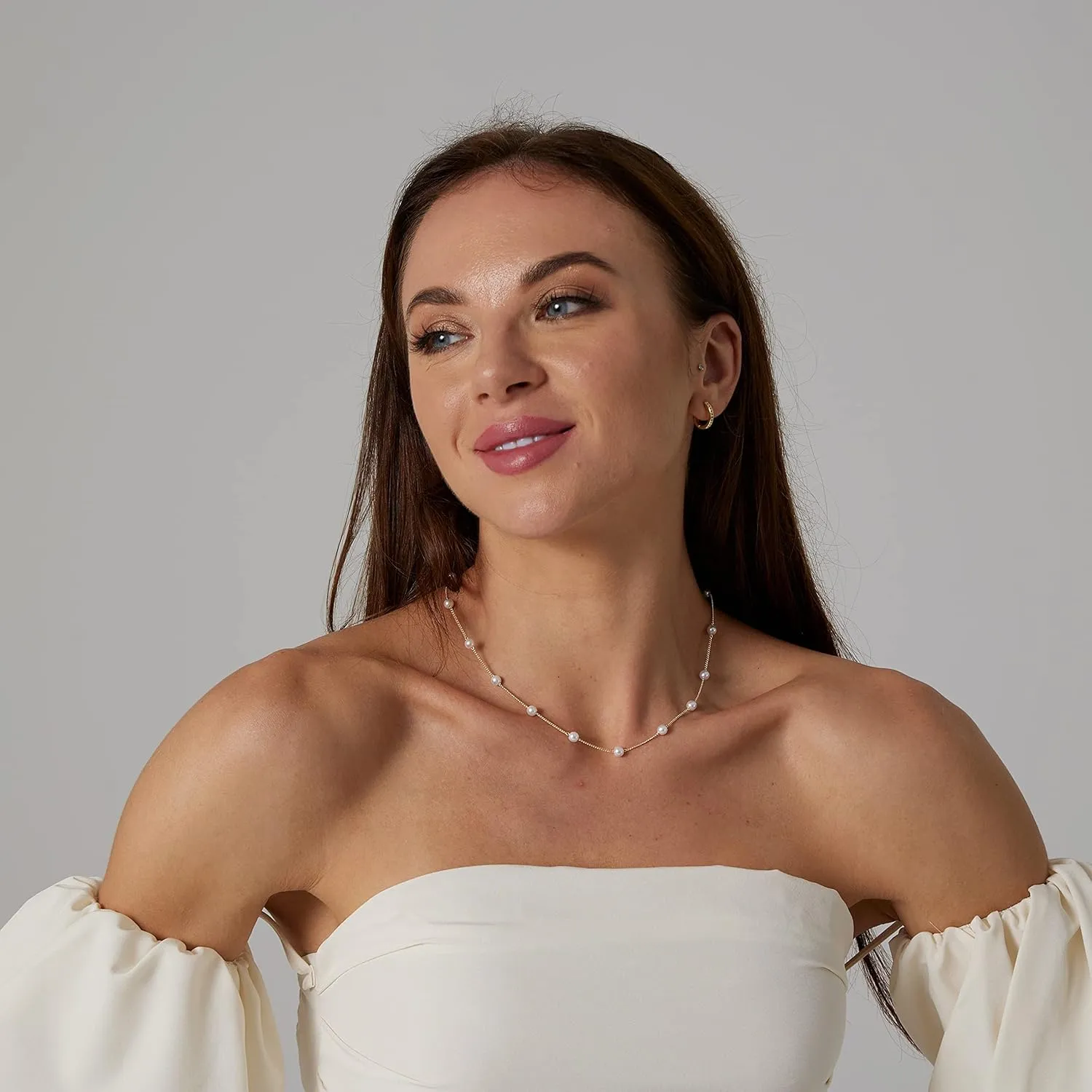 Dainty Pearl Pendant Necklaces for Women 14K Gold Plated Handmade Layered Pearl Chain Necklace Delicate Layered Freshwater Pearl Necklace Everyday Jewelry Gift
