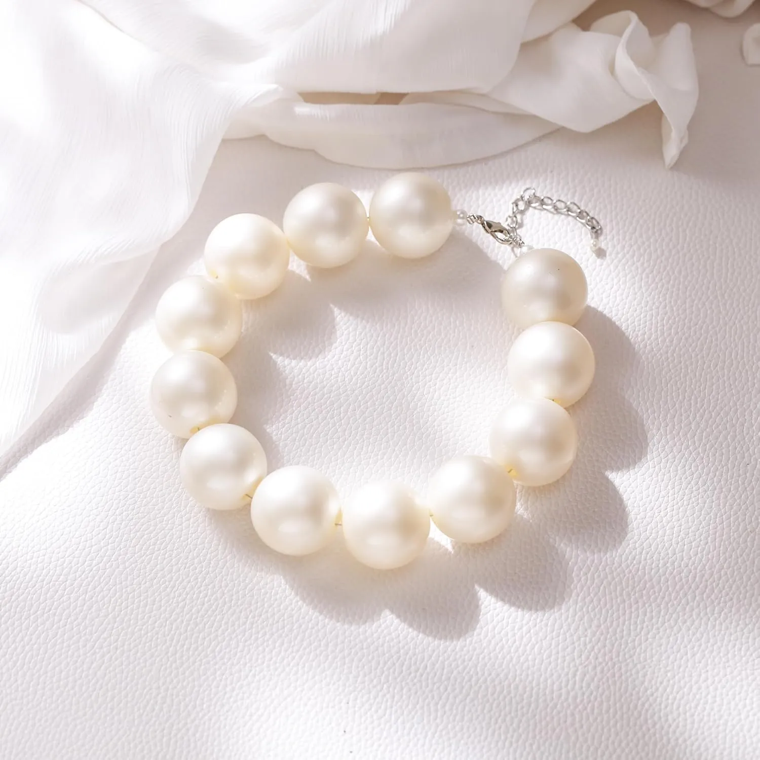 EleQueen Gorgeous Beads Choker Necklace for Women, Elegant Statement Costume Stylish Jewelry