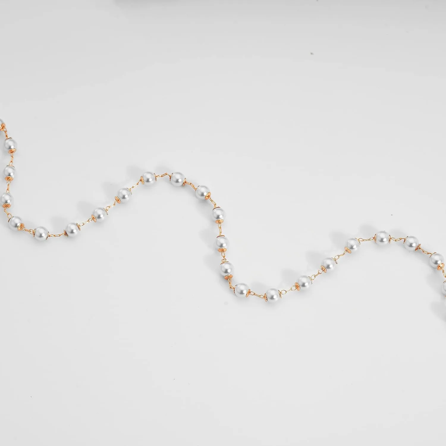 Fettero Cute Choker Necklace for Women Colorful Daisy Flower Choker Cute Chain Choker Necklace Delicate Fashion Gold Dainty Simple Necklace for Women Jewelry Gifts