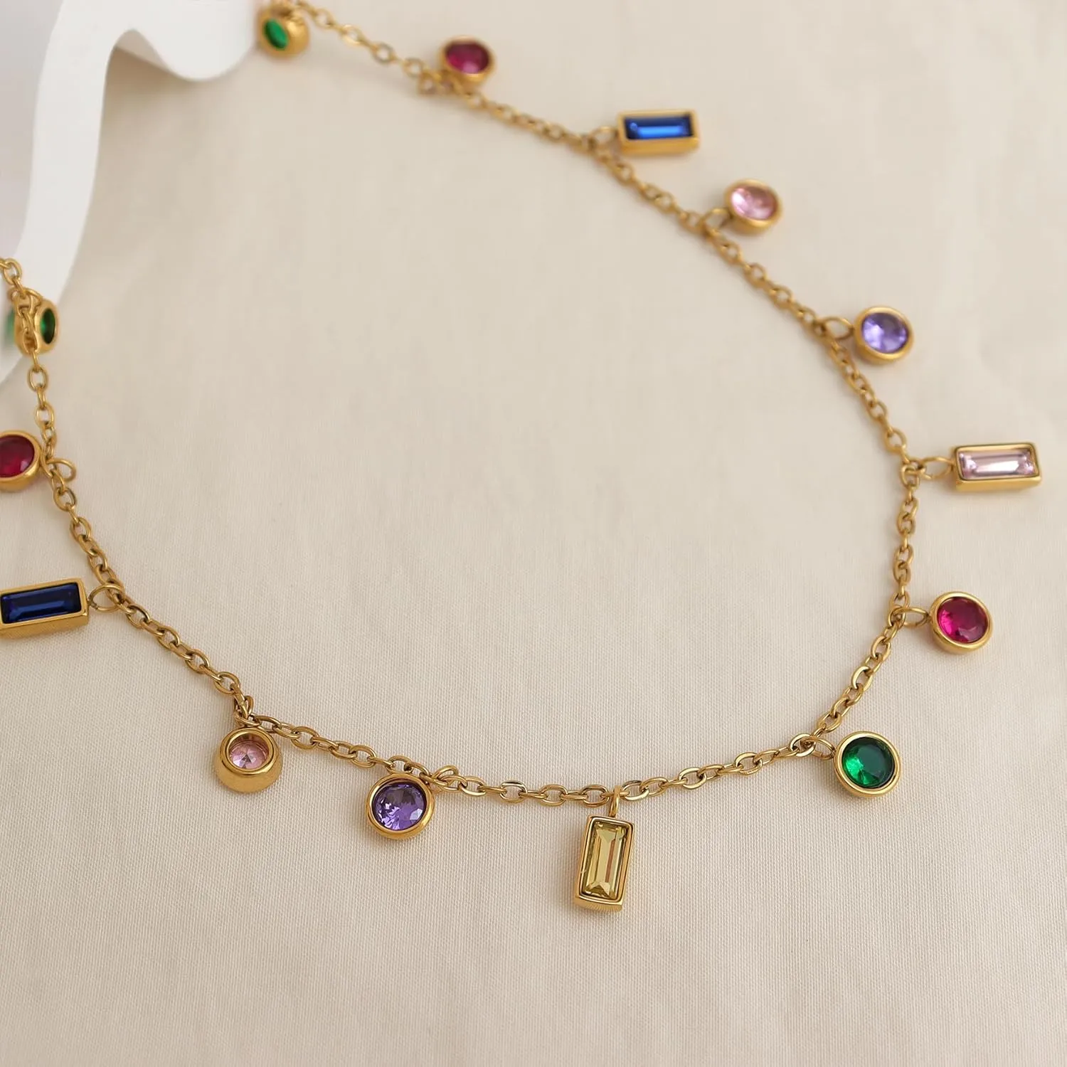 Gold Charm Pendent Choker Necklace for Woman, Boho Dainty Gemstone CZ Rhinestone Dangle Chain Necklaces Prom Fashion Jewelry Wedding Gift