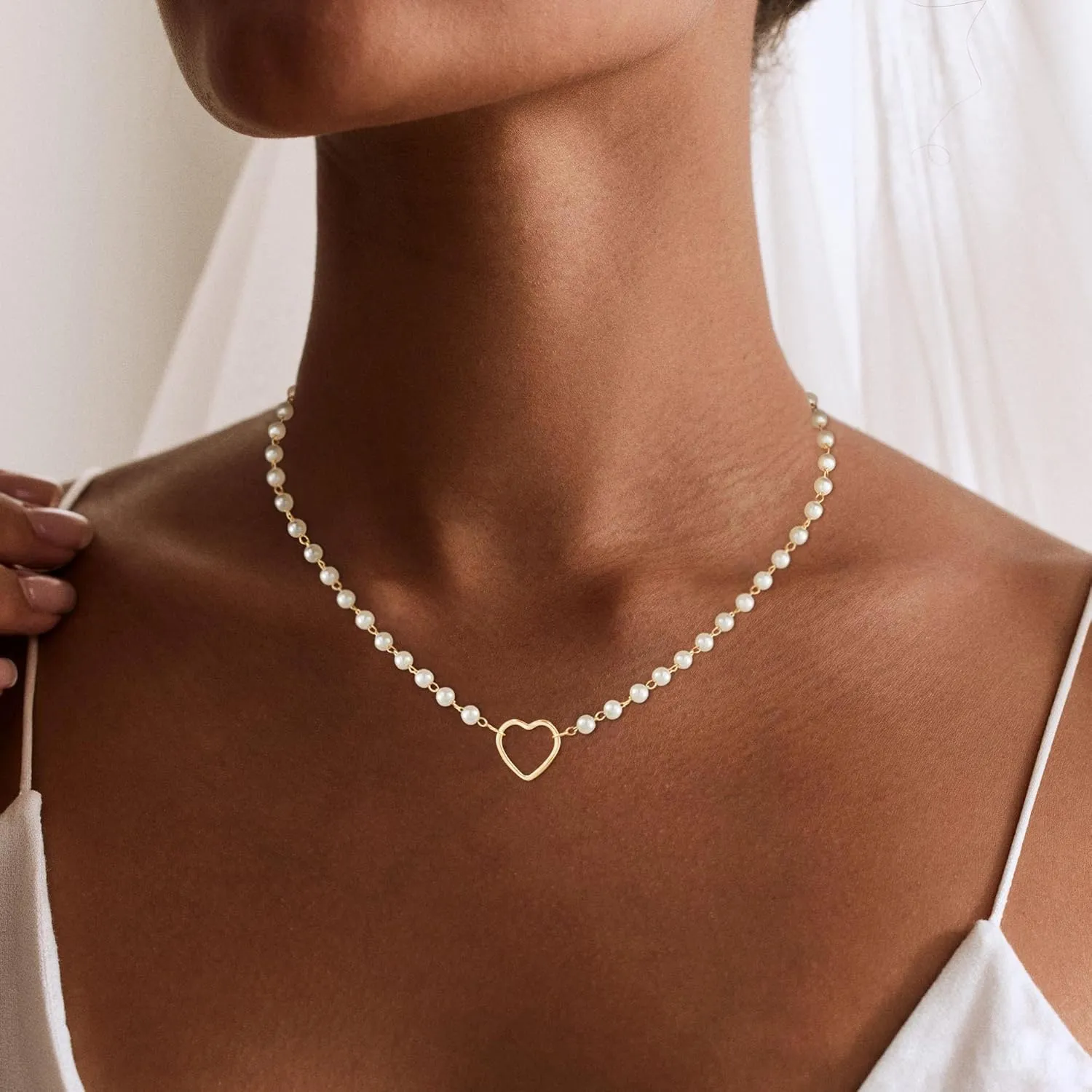 Gold Heart Necklace for Women 14K Gold Plated Dainty Necklaces for Her Delicate Necklace Love Pendant Necklace Cute Necklace Minimalist Choker Pearl Necklace Festival Jewelry Gift for Women
