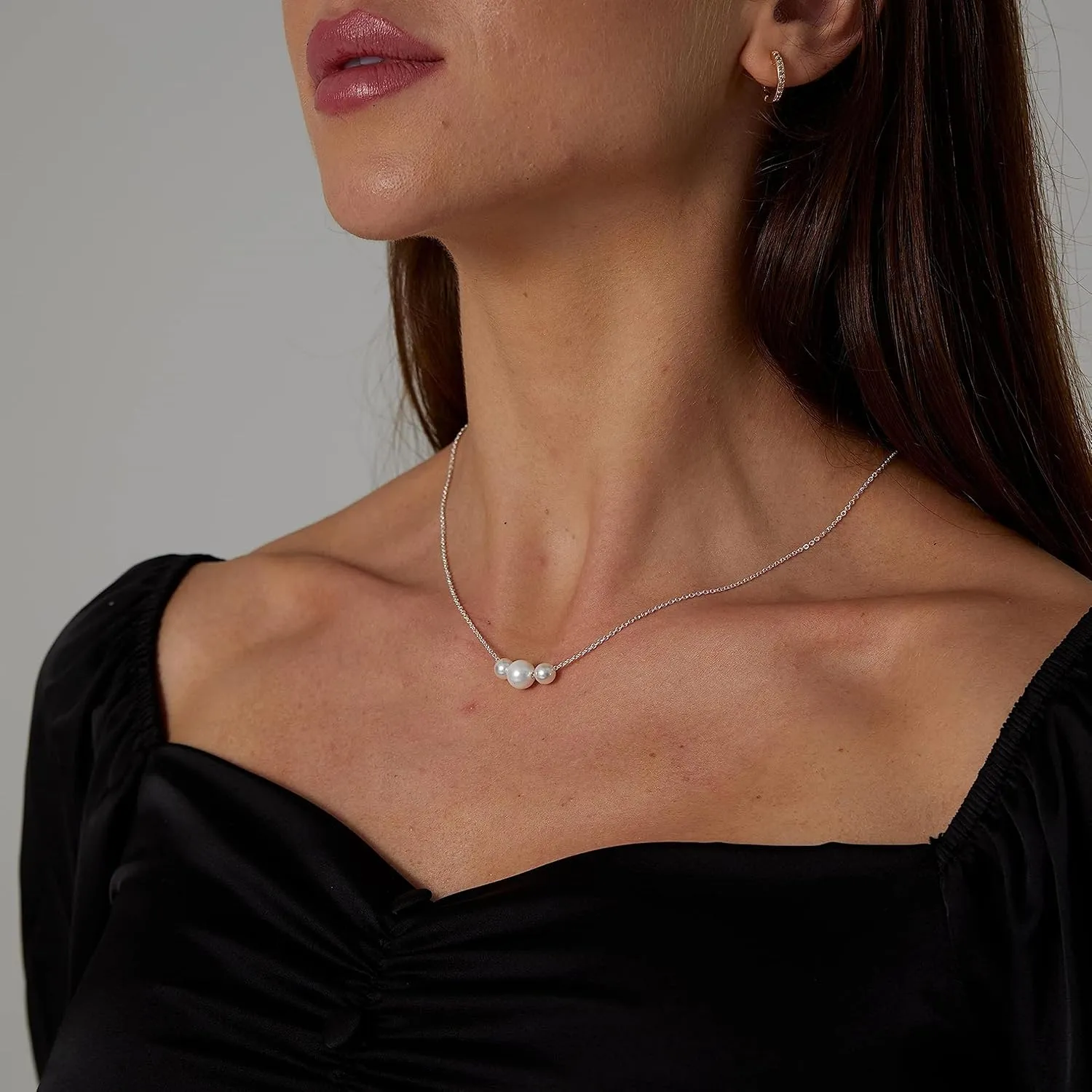 Kyerlyn Dainty Pearl Pendant Necklaces for Women 14K Gold Plated Handmade Layered Pearl Chain Necklace Delicate Layered Pearl Necklace Everyday Jewelry Gift