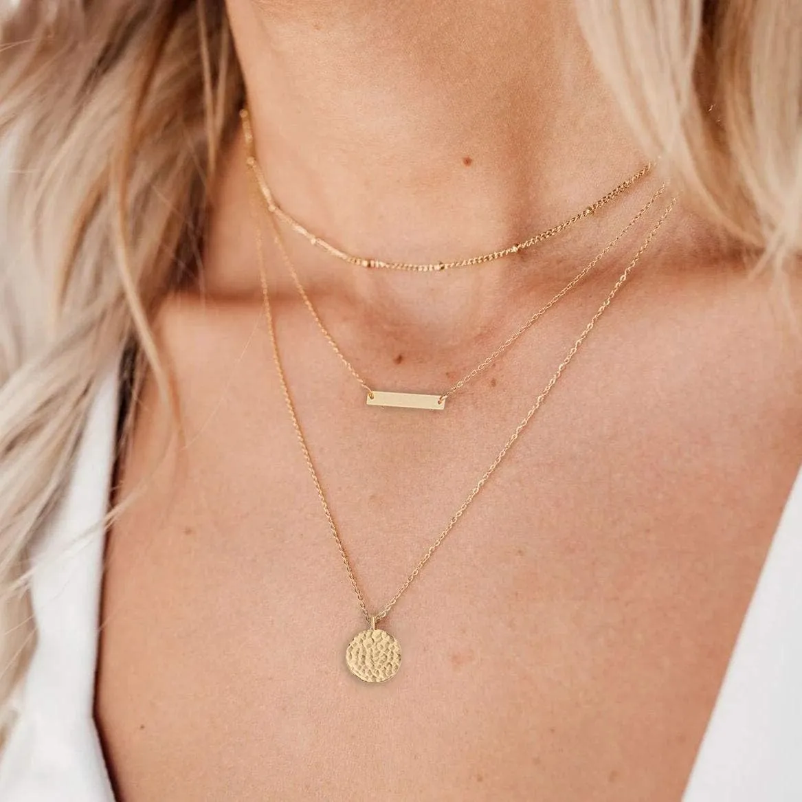 LOYATA Gold Layered Choker Necklace 14K Gold Plated Bar Coin Charm Pendant Neckalce Delicate Multilayer Choker Necklaces for Women