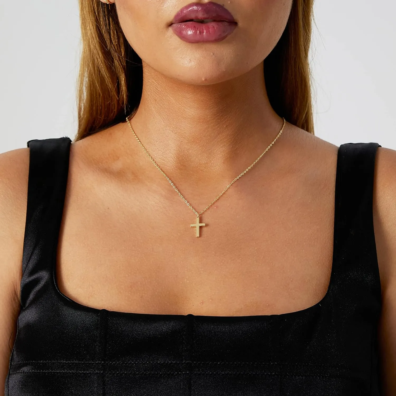 MIDEEO Cross Pendant Neckalce for Women 14K Gold Plated Dainty Cubic Zirconia Cross Pendant Necklace Petite Crucifix Faith Necklaces Delicate Minimalist Jewelry Christmas Gift