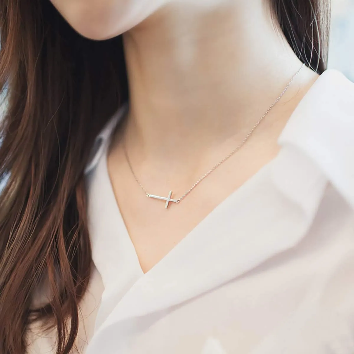 MOMOL Sideways Cross Necklace 18K Gold Plated Stainless Steel Tiny Cross Pendant Necklaces Small Dainty Horizontal Cross Necklace for Women