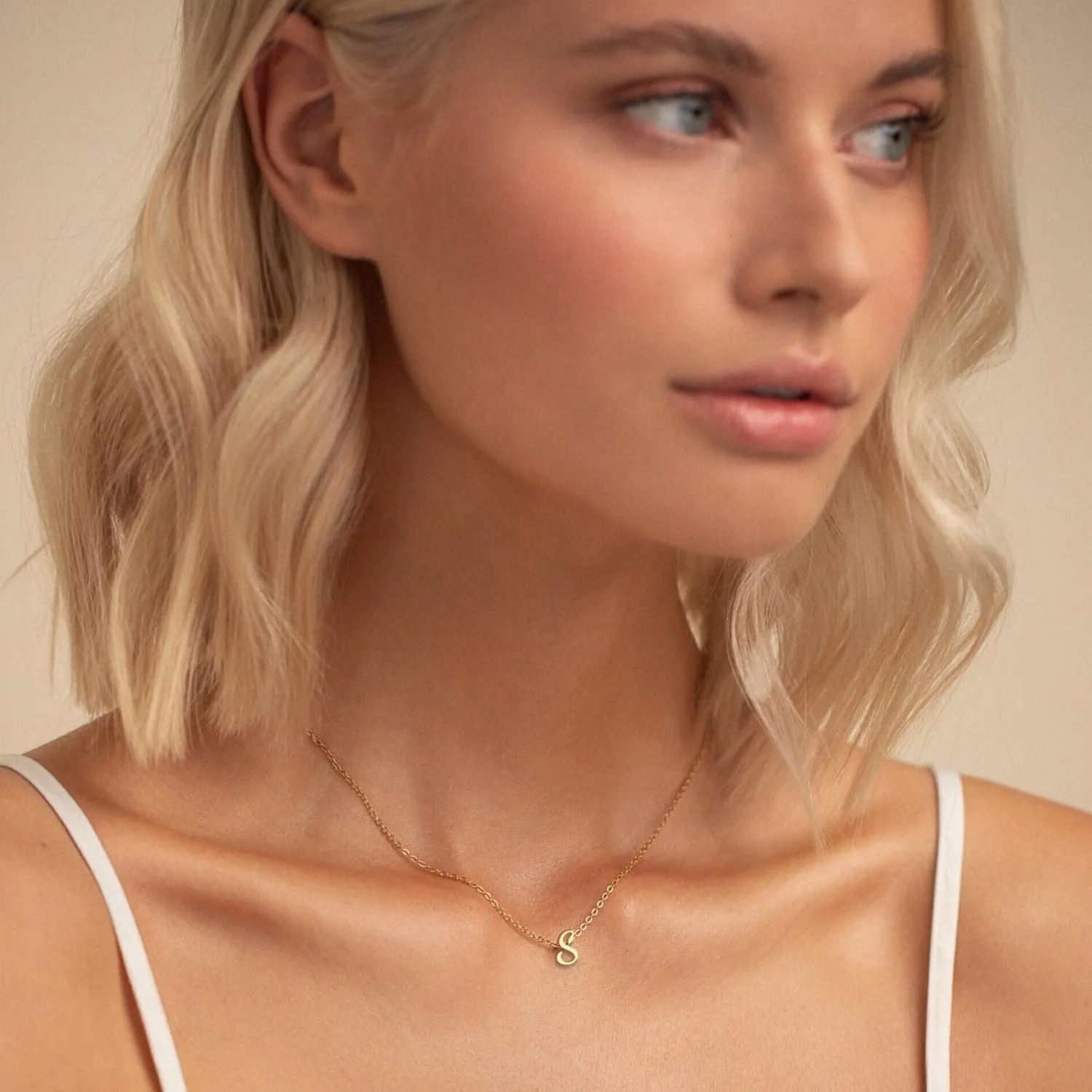 Ovian Gold Initial Necklace for Women 18K Gold Plated Stainless Steel Dainty Small Letters Necklaces Delicate Personalized Monogram Name Necklace