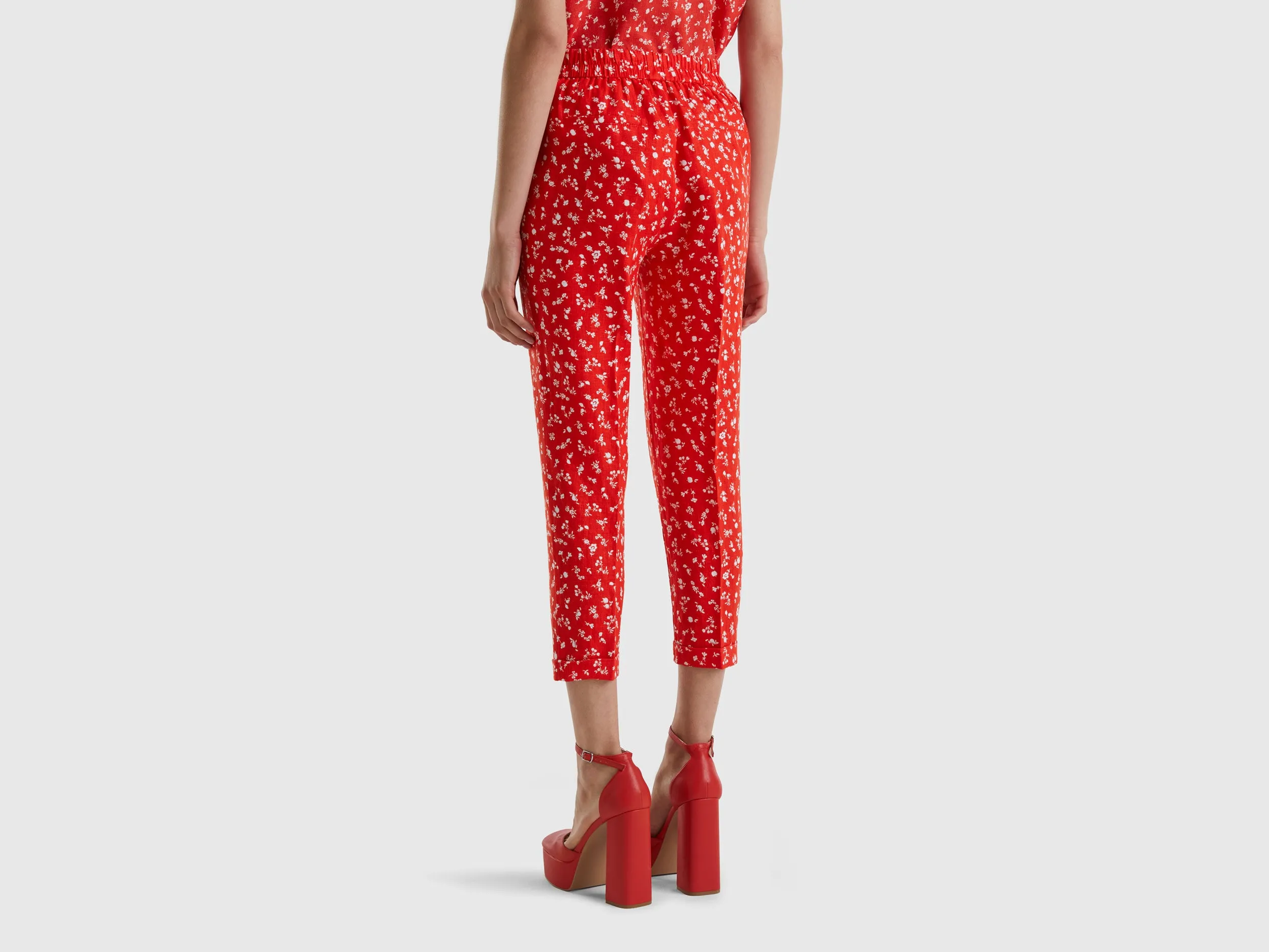 Patterned Cropped Tapered Fit Red Linen Trousers