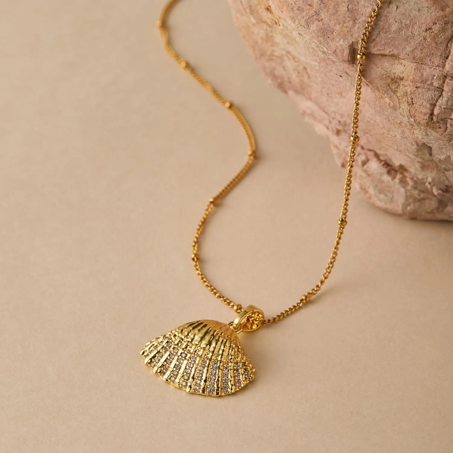 Sea Turtle Necklace for Women 14K Gold Plated Crabs Seashell Starfish Ocean Necklace Shell Pendant Necklaces for Women Jewelry Gift