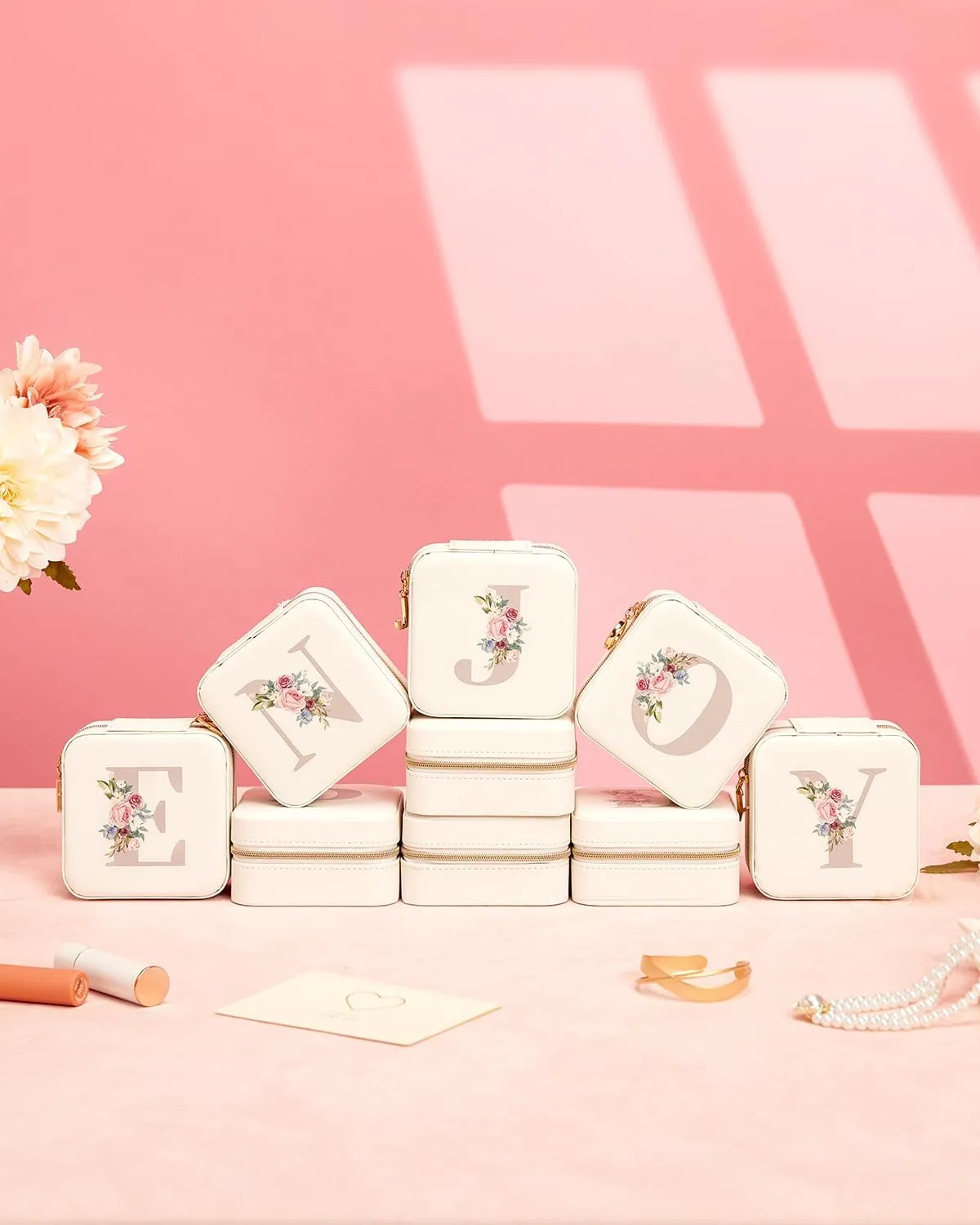 Travel Jewelry Box for Girls: Traveling Jewelry Case Gift for Women - Mini Organizer for Necklaces Earrings White Love