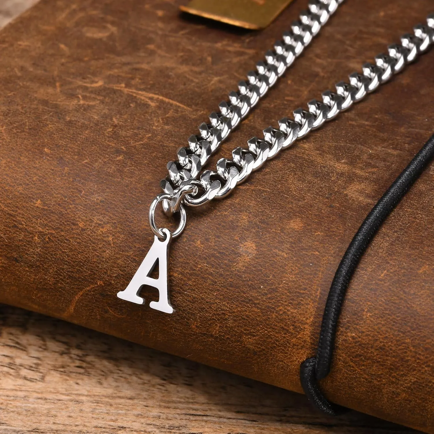 Unisex Stainless Steel Initial A-Z Necklace for Women Men,Titanium Steel Initial Letter Pendant Charm Cuban Chain Necklaces Accessories Jewelry for Woman Man,20Inch Chain