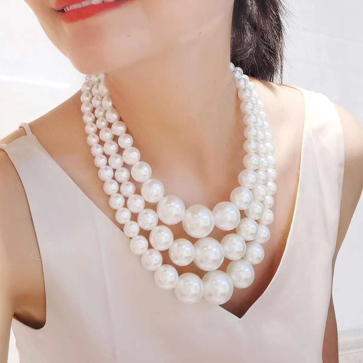 We We Imitation Pearl Necklace for Women Large Chunky Pearl Necklaces Multilayer Pearl Necklace and Earring 1920s Costume Jewelry set