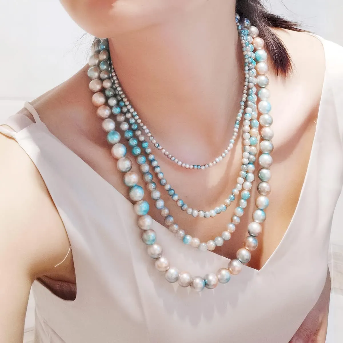 We We Imitation Pearl Necklace for Women Large Chunky Pearl Necklaces Multilayer Pearl Necklace and Earring 1920s Costume Jewelry set