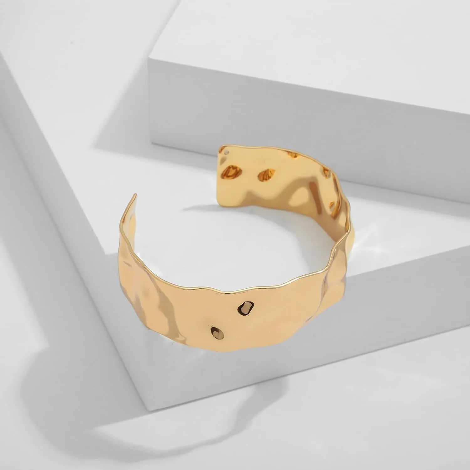 WOWORAMA Hammered Chunky Cuff Bracelets for Women Vintage Boho Wide Bangle Bracelets Irregular Statement Bracelet Thick Arm Cuff Gold Silver Bracelet