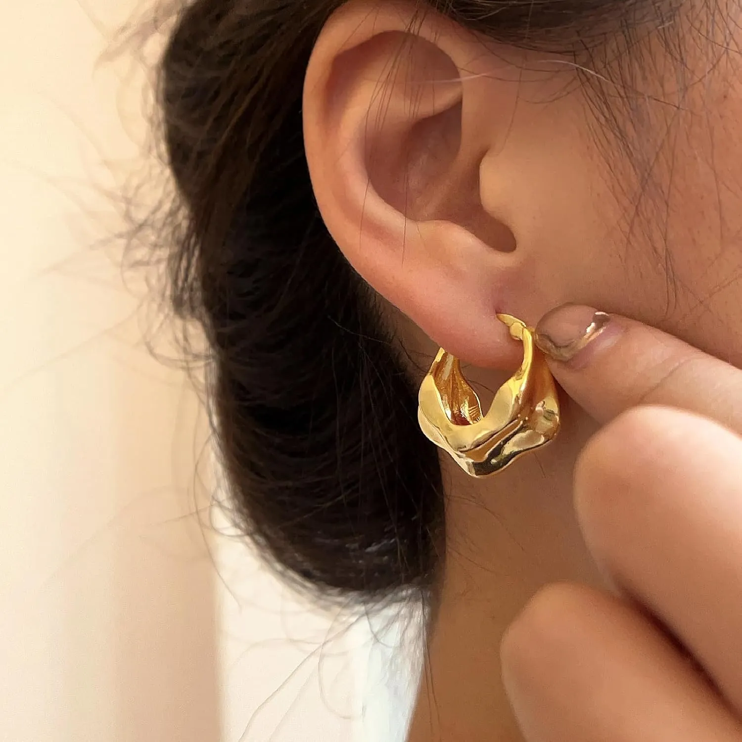 YUJIE Gold Hoop Earrings for Women Chunky Gold Plated Earring Statement Jewelry