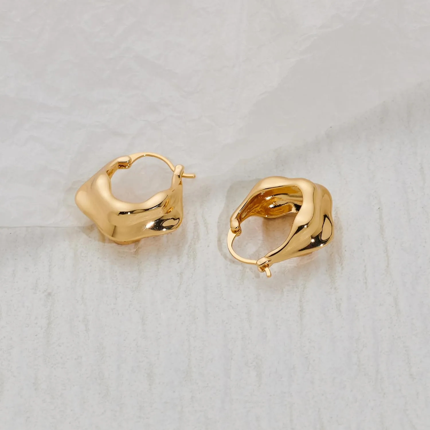 YUJIE Gold Hoop Earrings for Women Chunky Gold Plated Earring Statement Jewelry